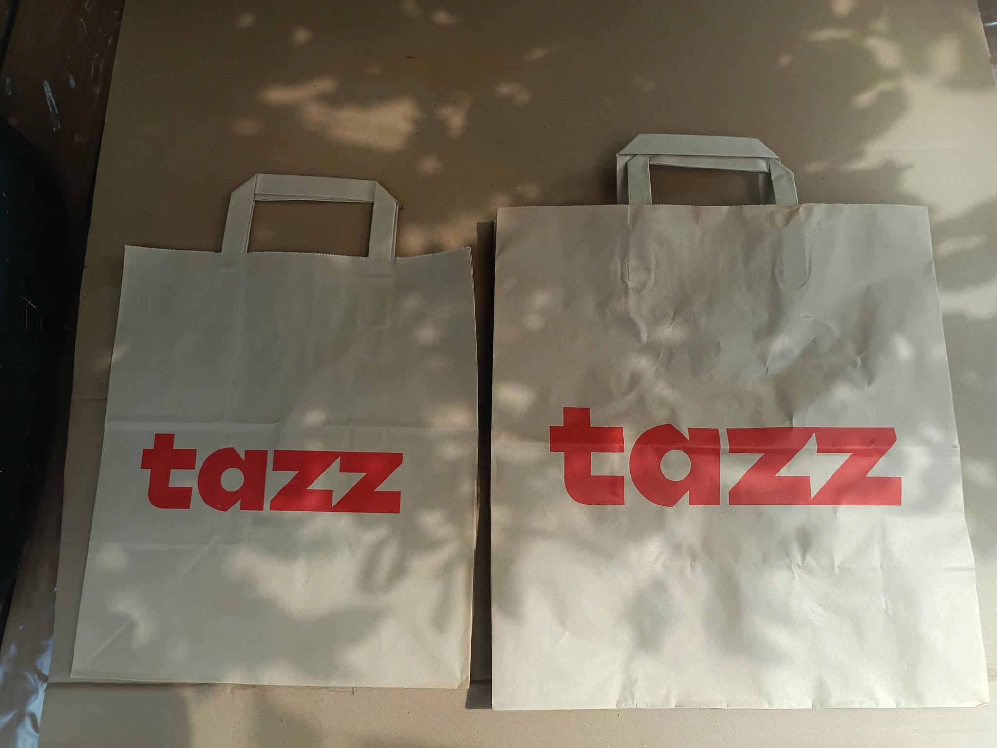 Saci de Hartie Tazz pentru Livrare | Pungi din Hartie cu Maner pentru Restaurante si Food Delivery