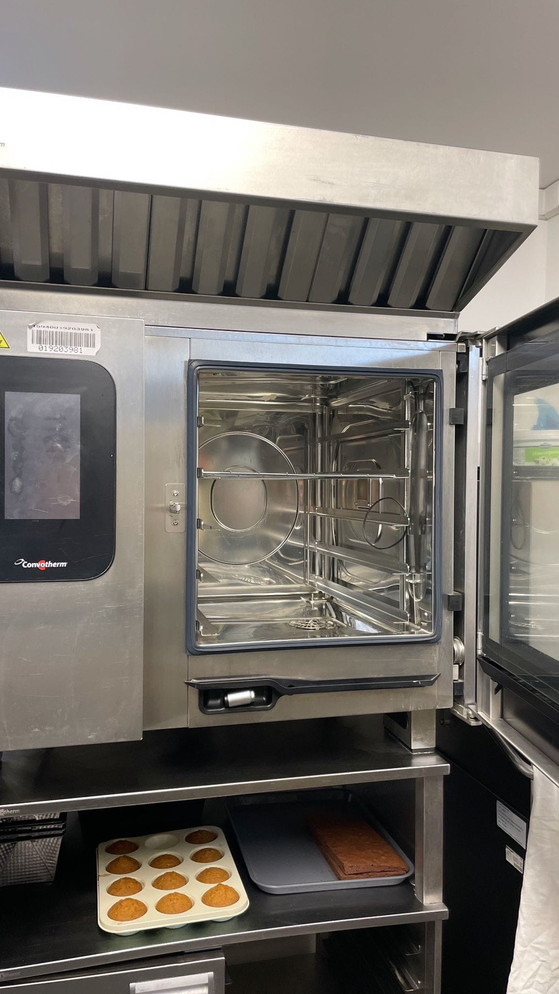 Cuptor profesional Convotherm ConvoVent 10 tăvi + hotă + masă inox incluse - Imagine 6