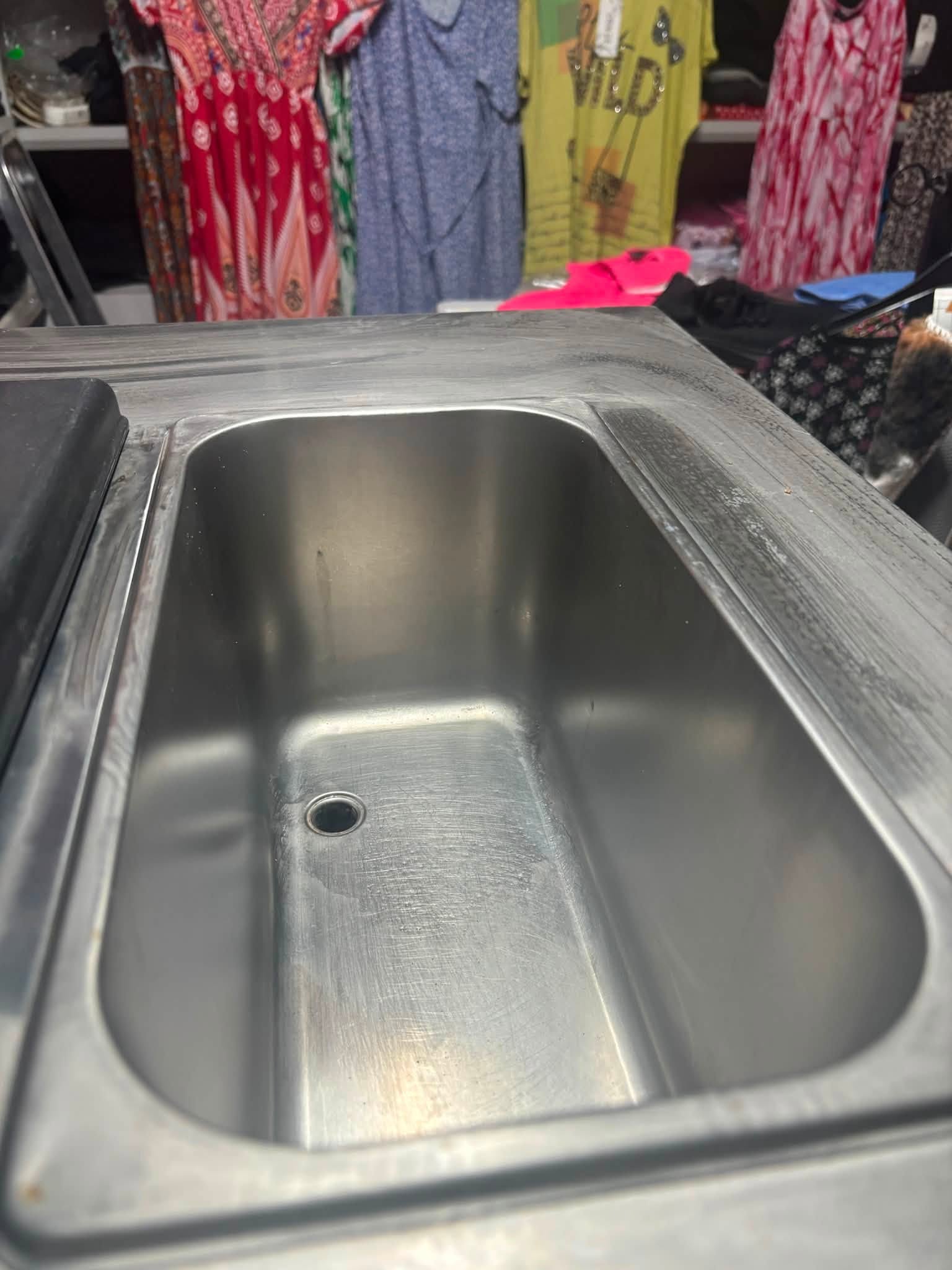 Vând aparat profesional de înghețată soft 2+1 arome, trifazic, ideal pentru gelaterii, cofetării, restaurante, cafenele, fast-food, hoteluri și alte afaceri HoReCa
