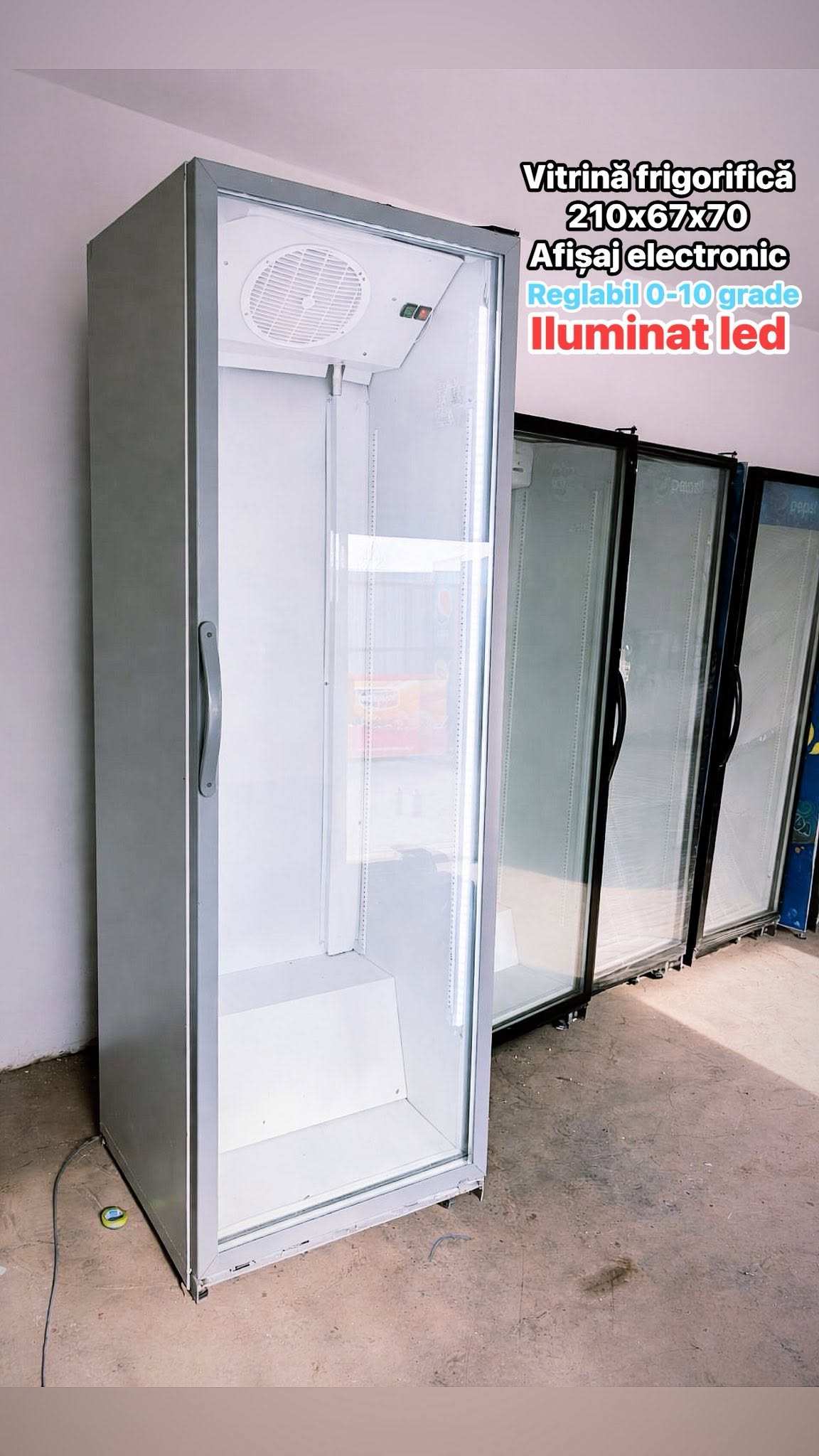 Vitrina Frigorifica Profesionala 210x67x70 cm SH | Afisaj Electronic | LED | Reglaj 0-10°C | Garantie