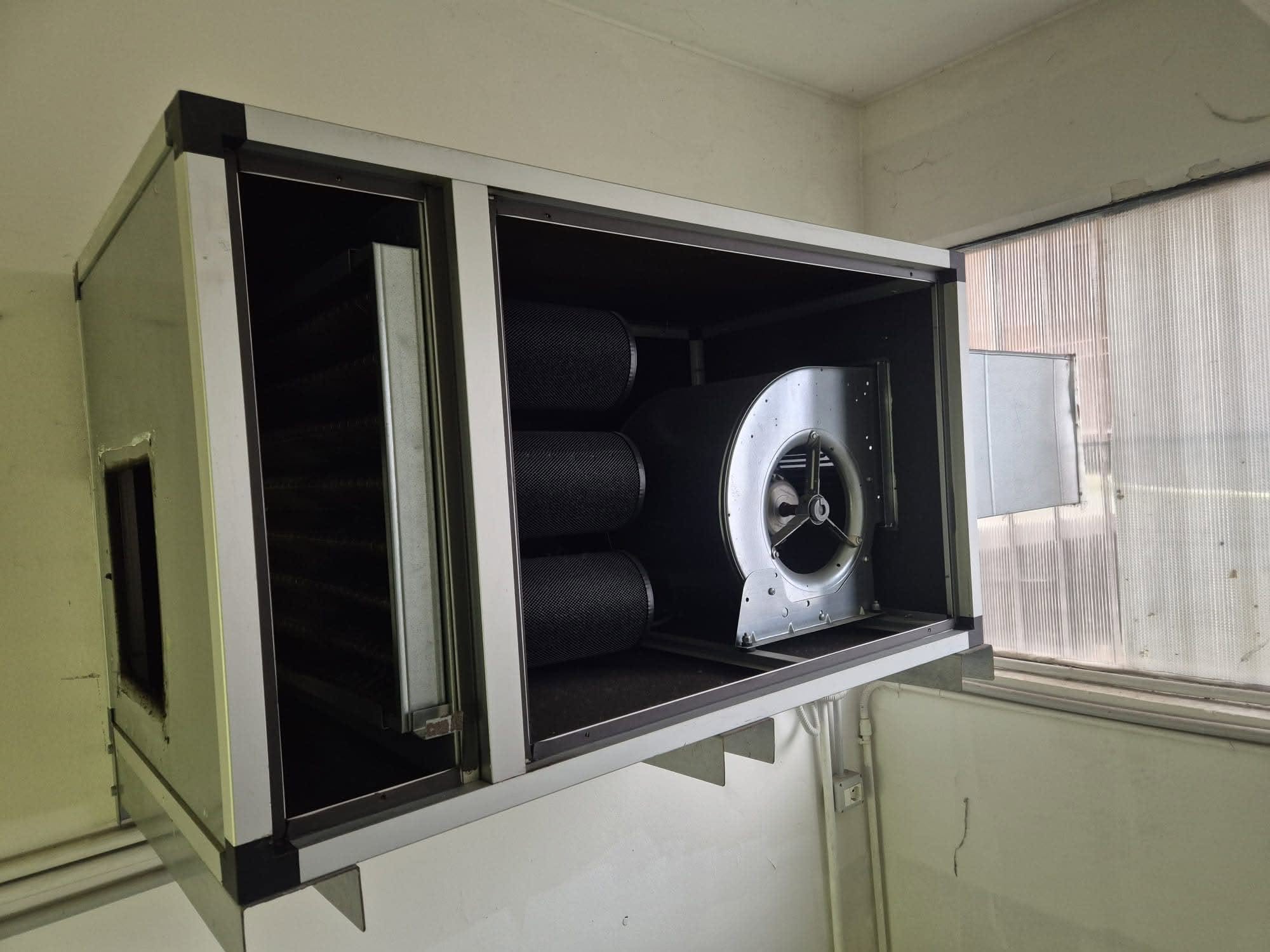 Hota Profesionala Inox cu Motor si Filtre pe Carbuni | Hota pentru Restaurant, Fast Food si Bucatarie Profesionala | Ca Noua - Imagine 2