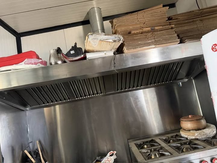 Hota profesionala din inox cu motor pentru restaurante si bucatarii HoReCa
