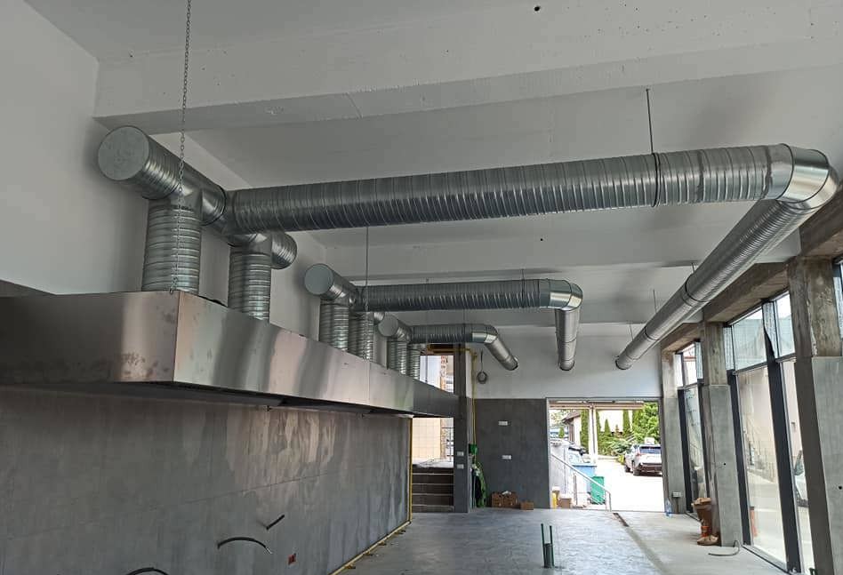 Montaj tubulatura de ventilatie si hote profesionale din inox pentru HoReCa - Imagine 2