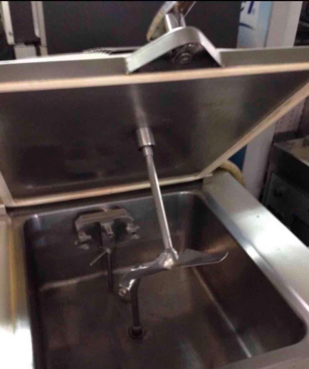 Echipamente Frigorifice si HoReCa Profesionale | Masina de Inghetata, Vitrine Frigorifice, Compresoare, Espressor | Vanzare, Montaj si Service