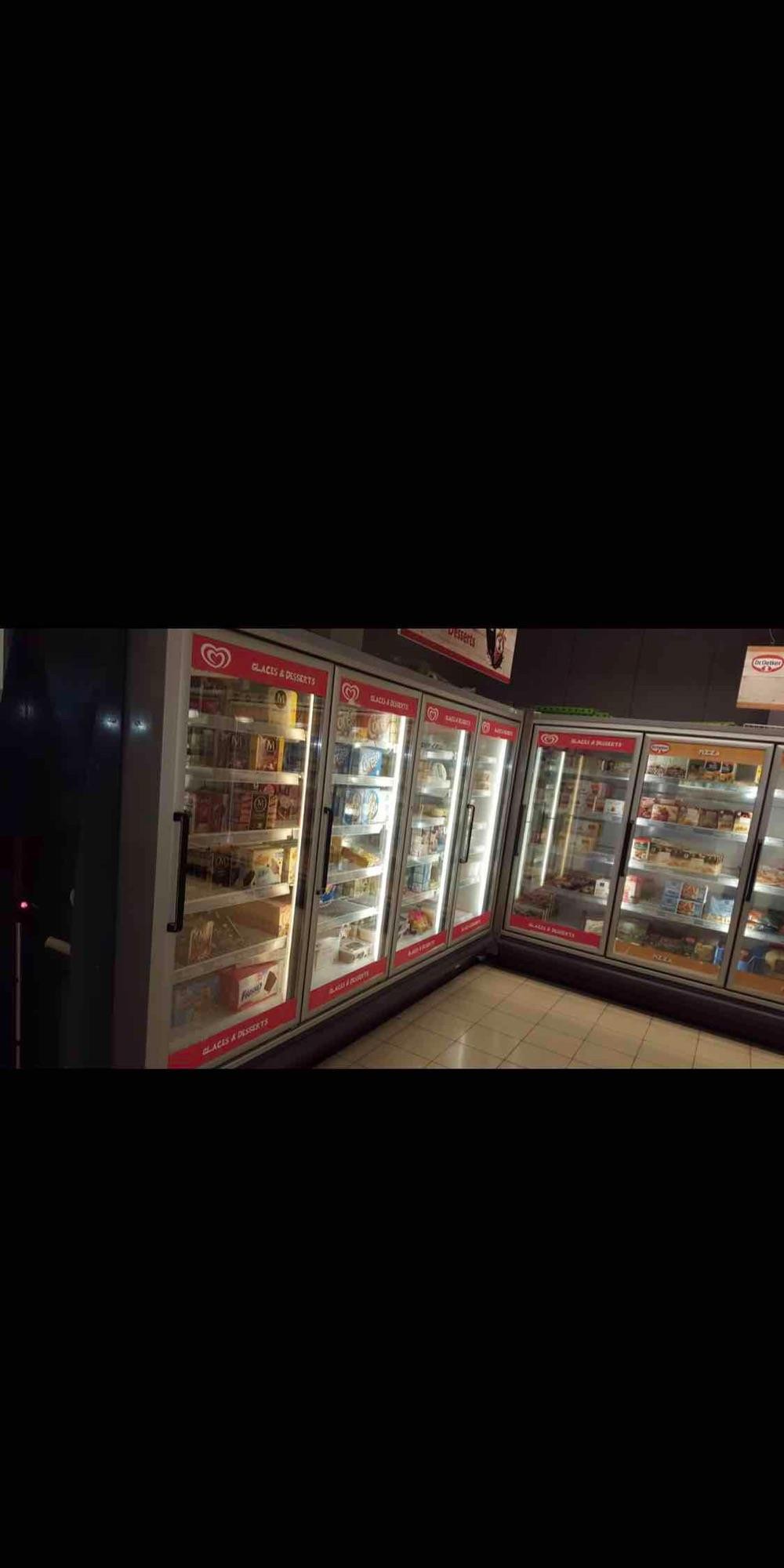 Vitrina Frigorifica Verticala Profesionala cu 4 Usi | Refrigerare si Congelare | HoReCa - Imagine 3