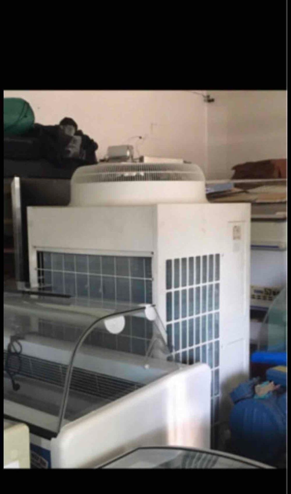 Unitate Exterioara Aer Conditionat AERMEC Profesional | Racire si Climatizare pentru Spatii Comerciale - Imagine 3