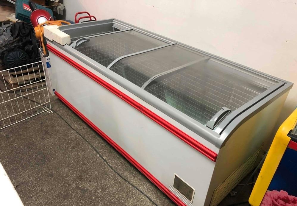 Lazi Frigorifice AHT 2.10 m Profesionale | Congelatoare Comerciale pentru Magazine si HoReCa - Imagine 2