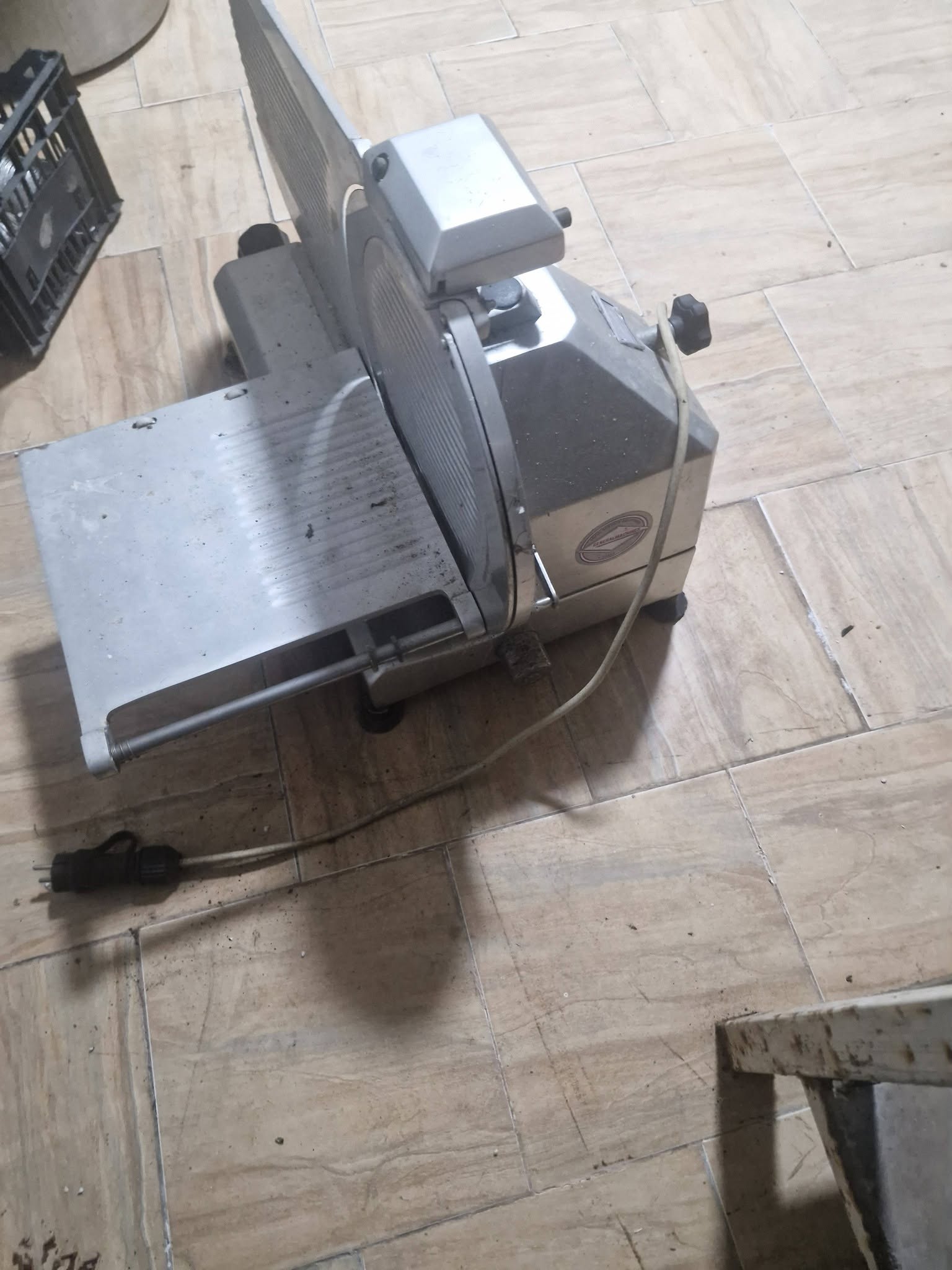 Feliator Profesional Mezeluri 300 mm – Feliator Electric HoReCa Second Hand pentru Restaurant, Magazin, Măcelărie - Imagine 2