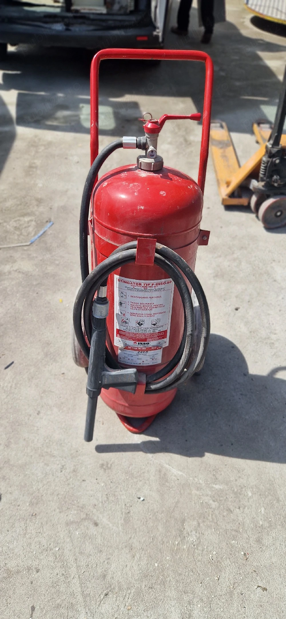 Stingător de incendiu 50 litri – Profesional pentru spații comerciale și industriale - Imagine 2