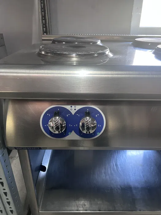 Plita electrica profesionala cu 4 ochiuri pentru restaurant cantina catering si HoReCa