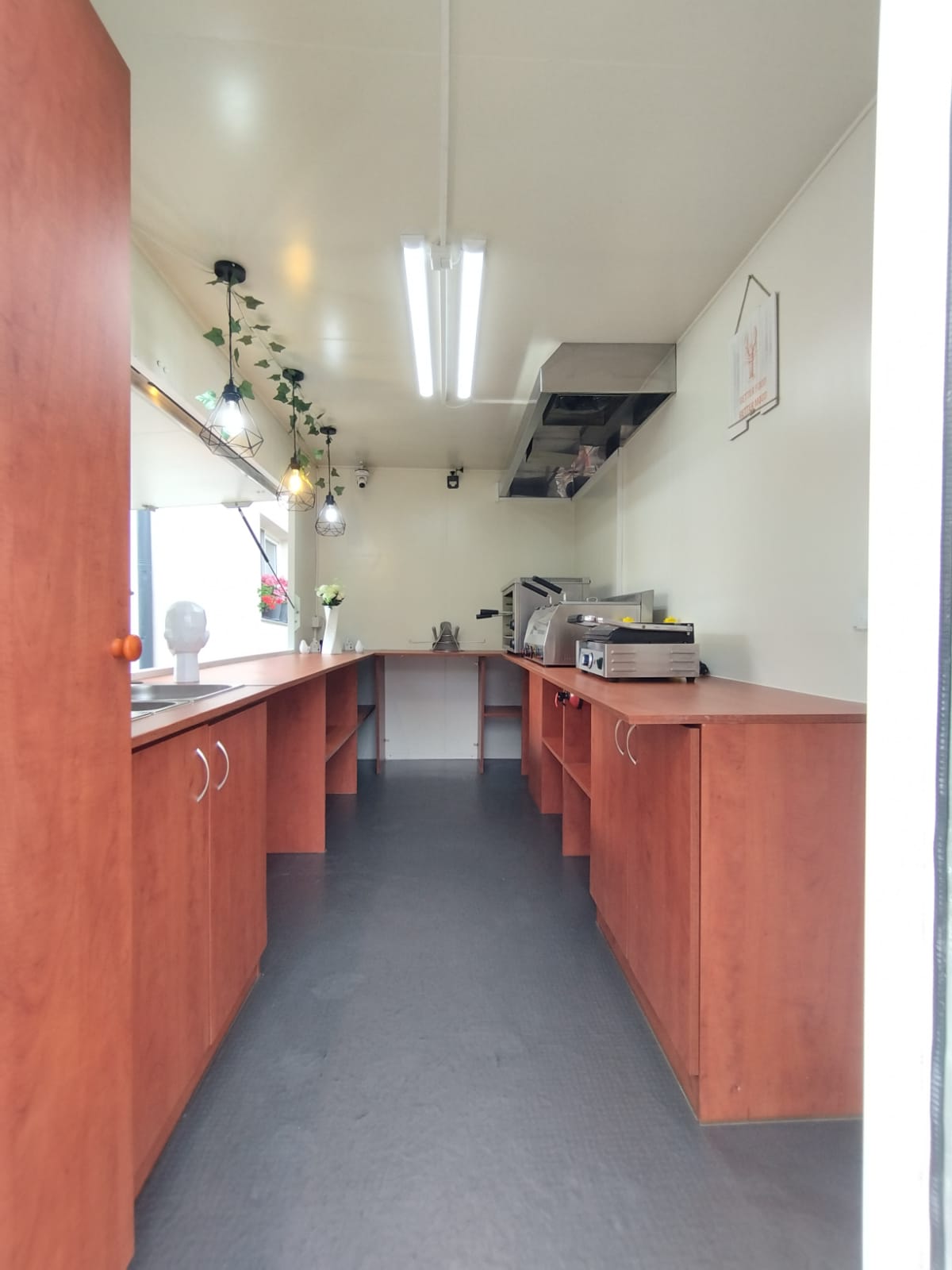Rulota Fast-Food Profesionala de Vanzare – Ideală pentru Burgeri, Shaorma, Pizza, Hot Dog și Street Food - Imagine 8