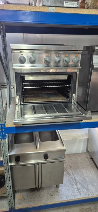 Plita Electrica Profesionala FAGOR cu 4 Ochiuri si Cuptor Electric 400V | Aragaz Electric HoReCa SH