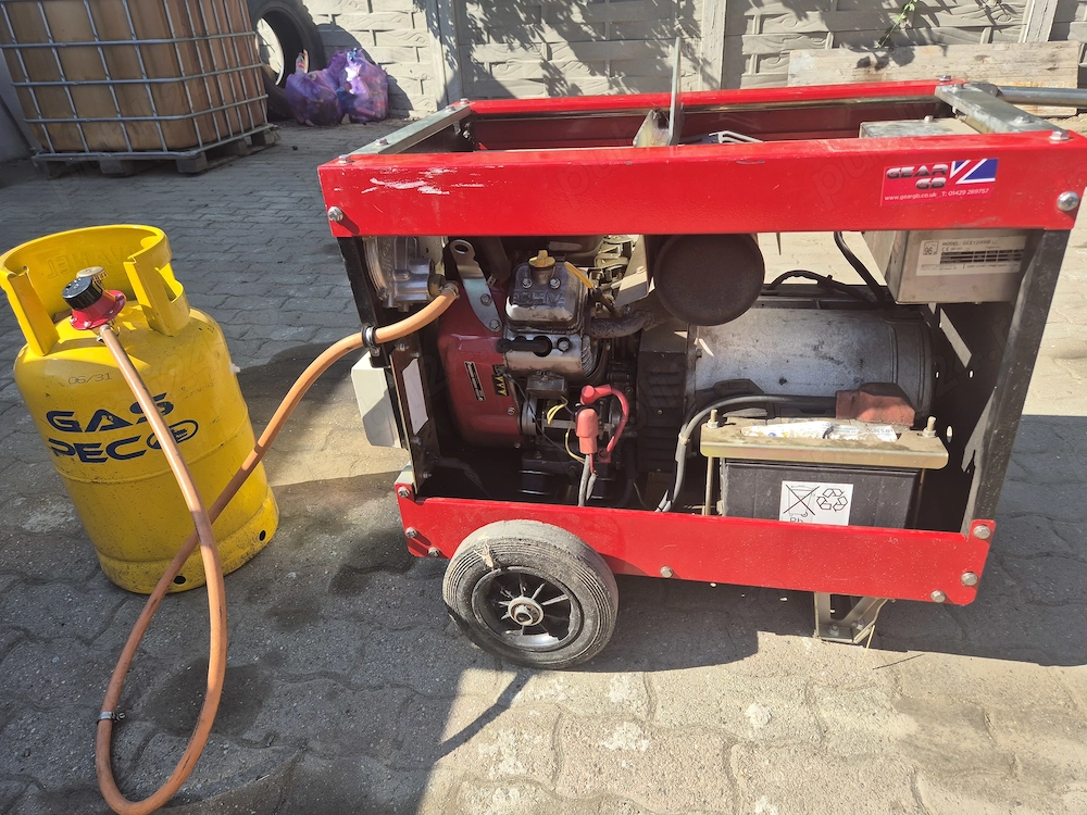 Generator electric profesional Vanguard 12-16 kW pe GPL - Ideal pentru rulota Fast Food, Food Truck si HoReCa - Imagine 3