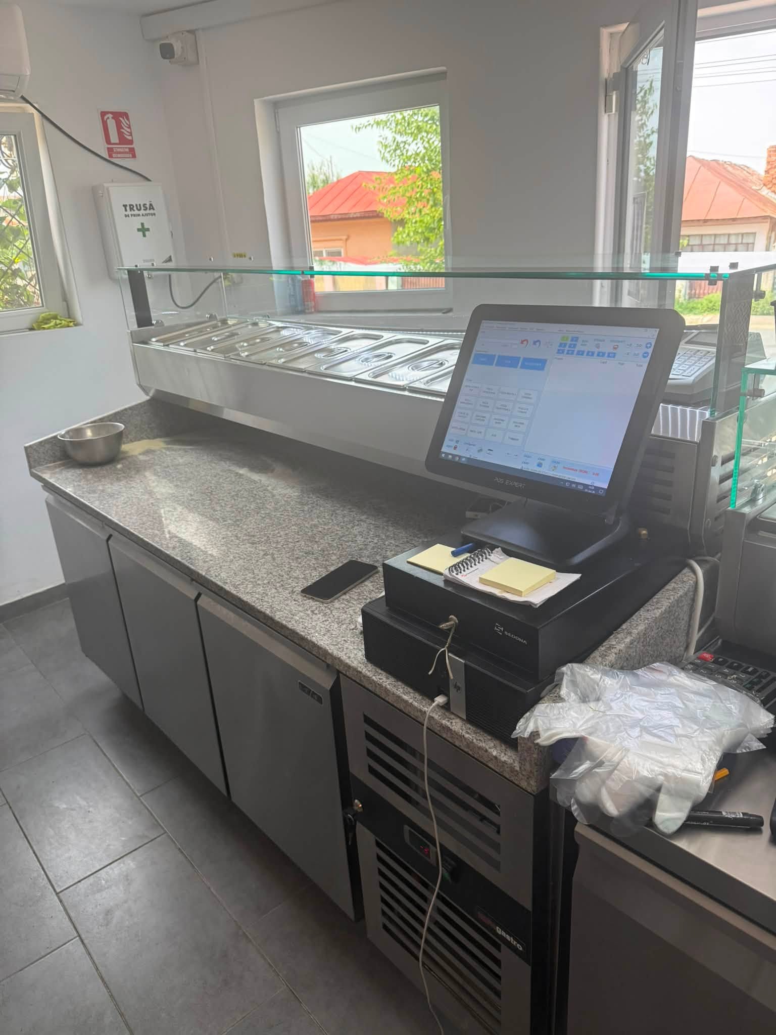 Casa de marcat profesionala cu monitor touchscreen – Ca noua