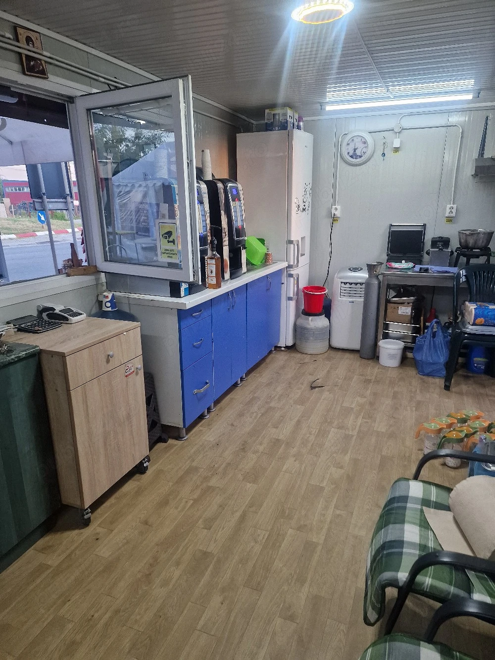 Fast Food complet utilat de vanzare in Giurgiu – zona Vama Giurgiu-Ruse, terase si echipamente HoReCa