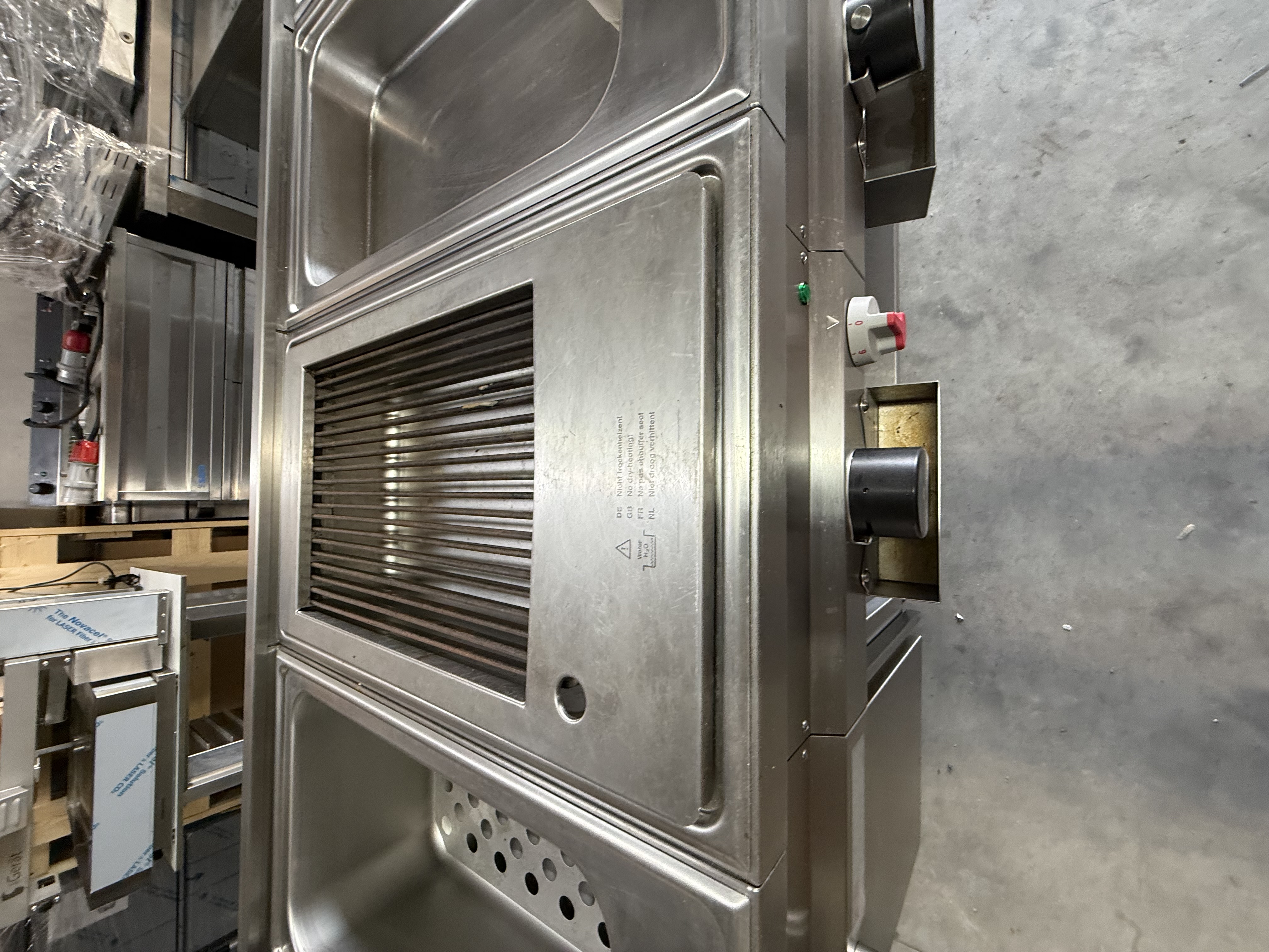 Stație Grill Profesională PALUX – 2 Steak Grill + Brasieră + Modul Neutru | 16 kW - Imagine 4