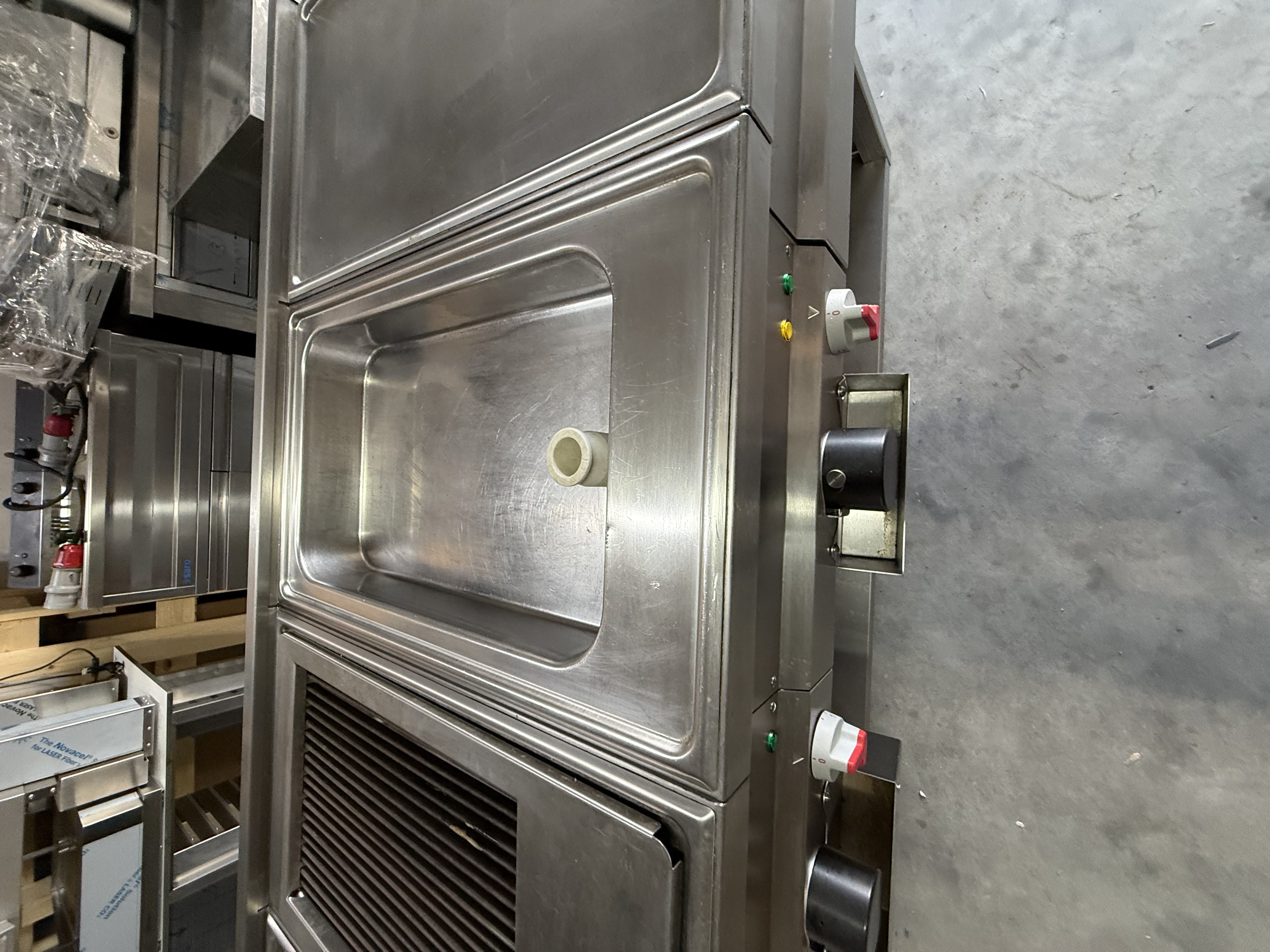 Stație Grill Profesională PALUX – 2 Steak Grill + Brasieră + Modul Neutru | 16 kW - Imagine 5