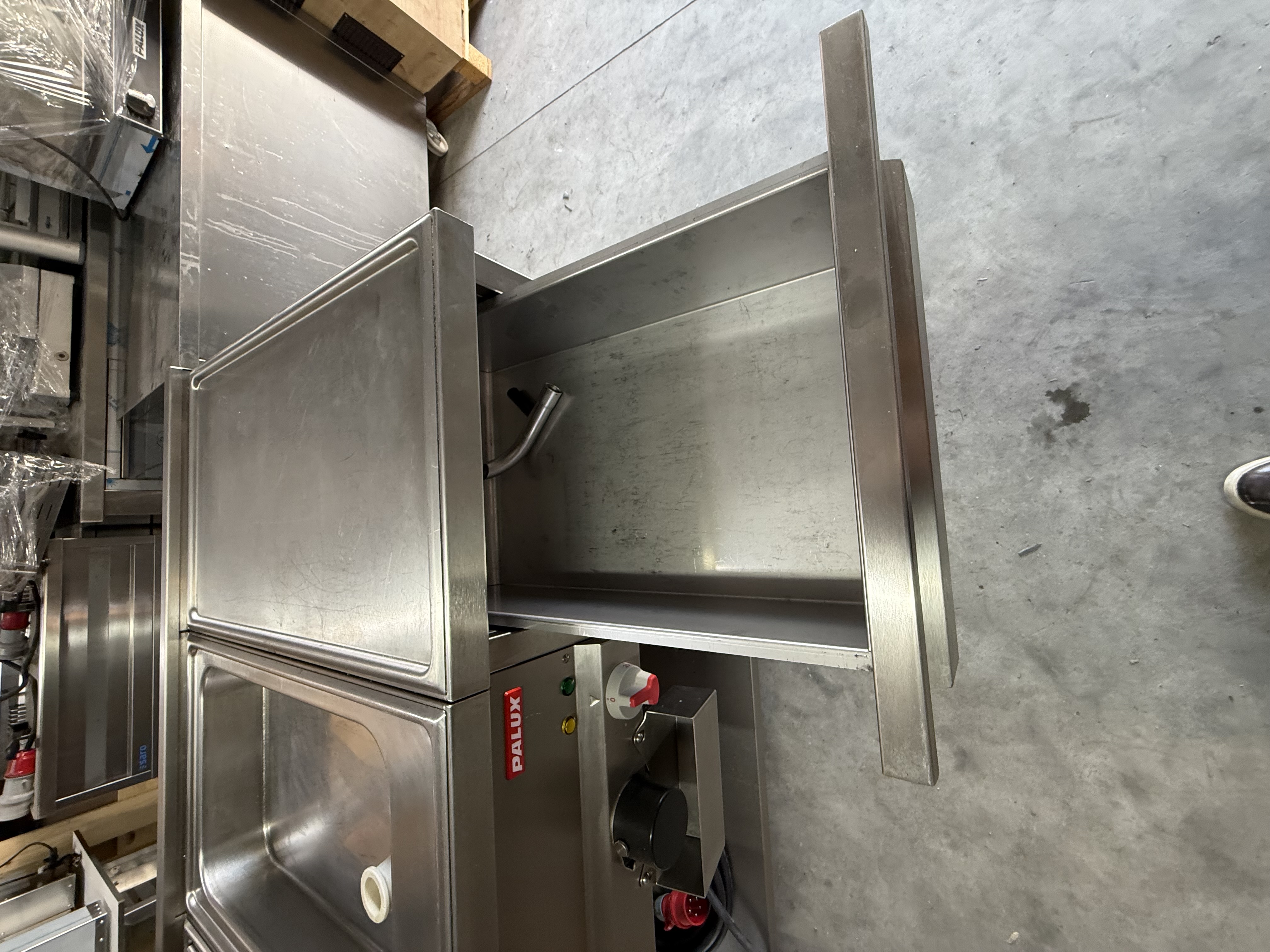Stație Grill Profesională PALUX – 2 Steak Grill + Brasieră + Modul Neutru | 16 kW - Imagine 6