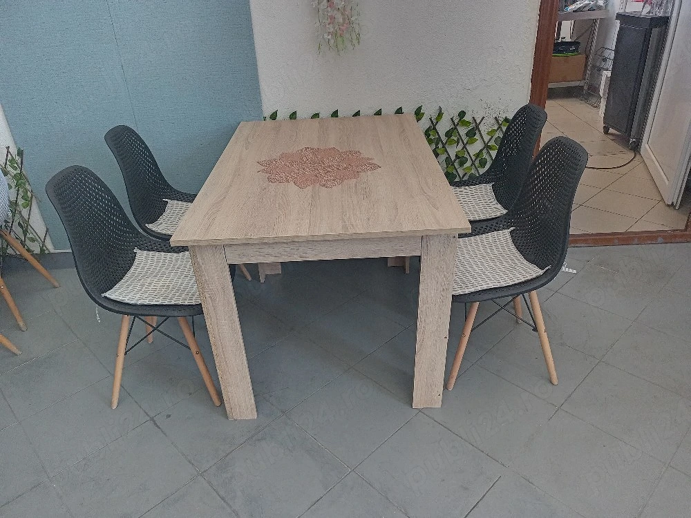 Set masa cu 4 scaune – Targu Mures