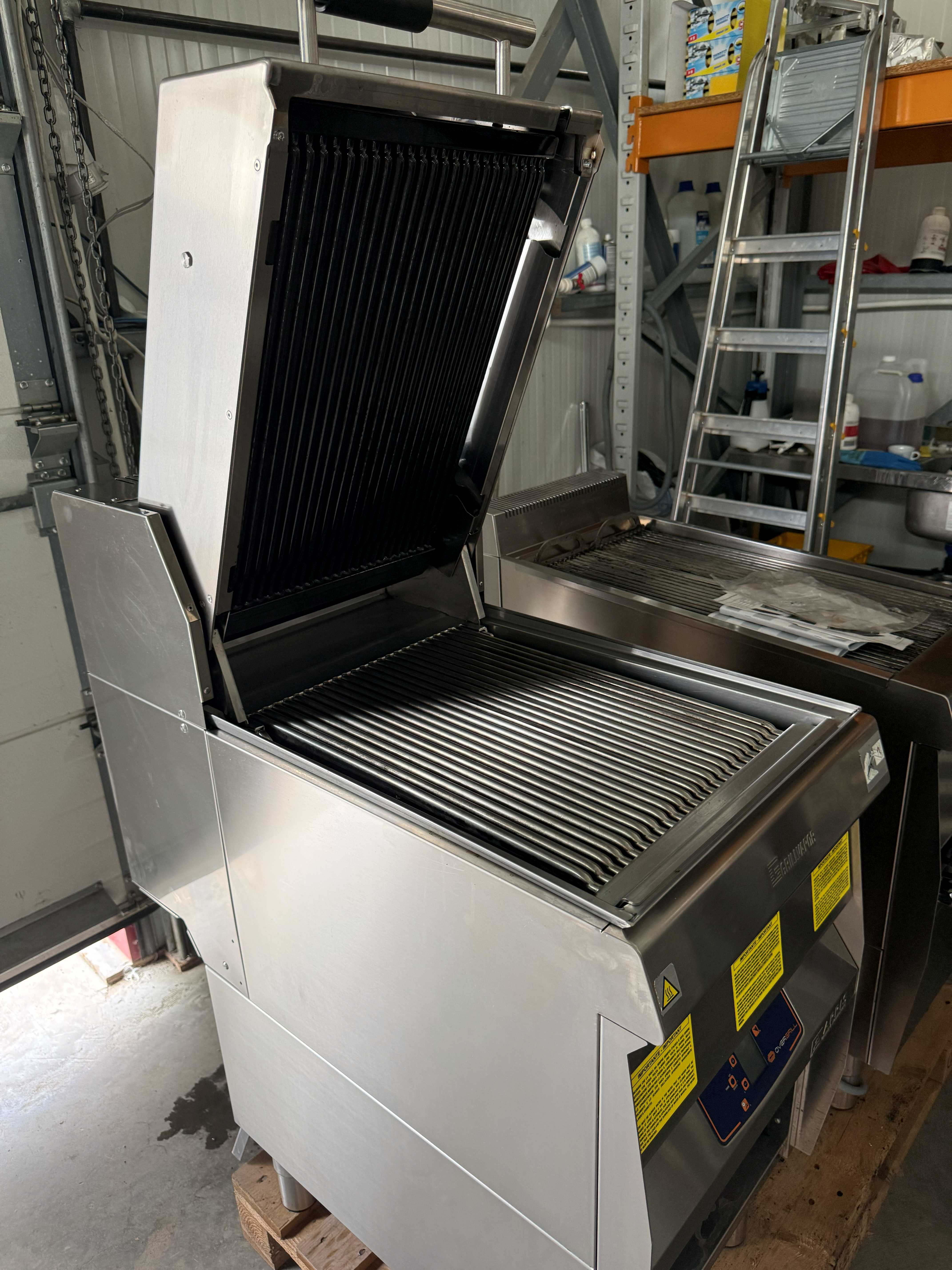 Grătar electric profesional ARRIS / Fry Top / Overgrill automat, 9 kW- NOU - folosit doar pentru testare - Imagine 4