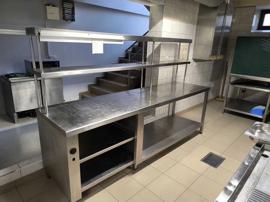 Masa de lucru inox profesionala HoReCa – masa transare si masa deservire – Satu Mare