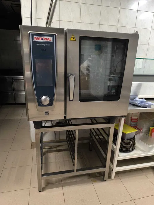Cuptor profesional RATIONAL SelfCookingCenter SCC WE 61 – 6 tavi – 11 kW – 400V