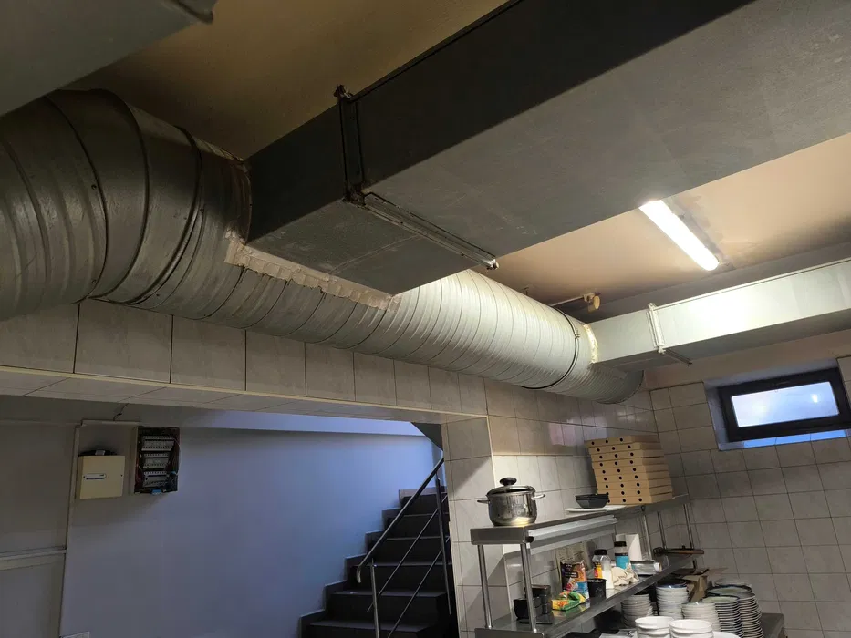 Hota profesionala inox 4 metri cu ventilator industrial Ruck – sistem exhaustare HoReCa complet - Imagine 2