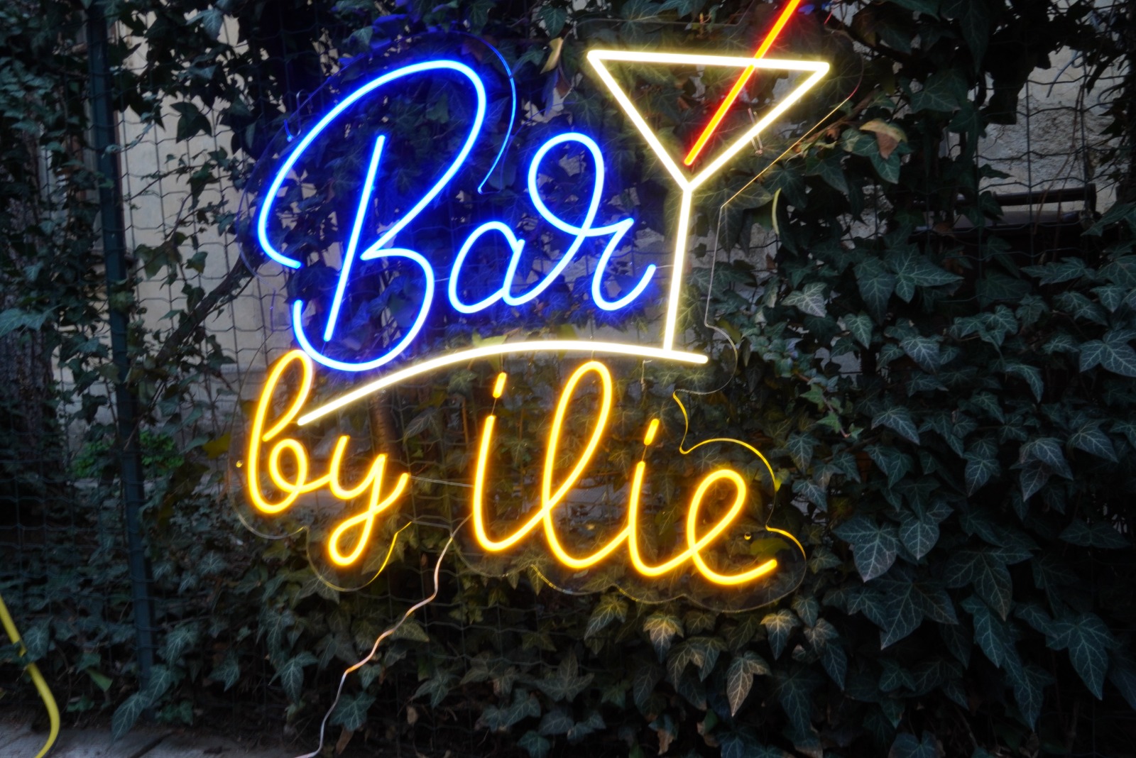 Reclama luminoasa LED Neon BAR cu Pahar Cocktail – Pub, Club, Restaurant HoReCa