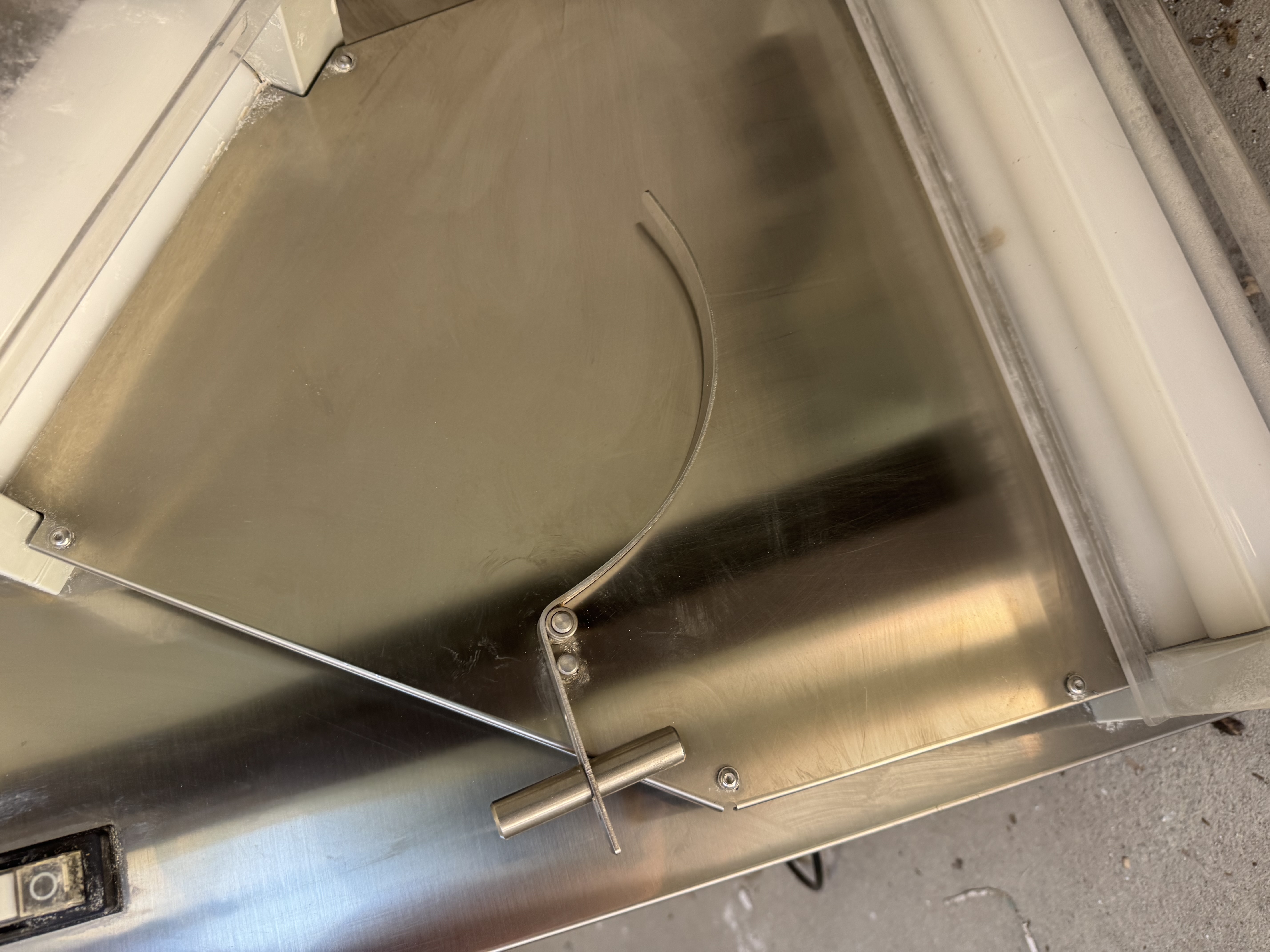 Aparat de făcut aluat pizza profesional  -Aparat profesional formator pentru aluat pizza din inox – utilaj pizzerie HoReCa - Imagine 4