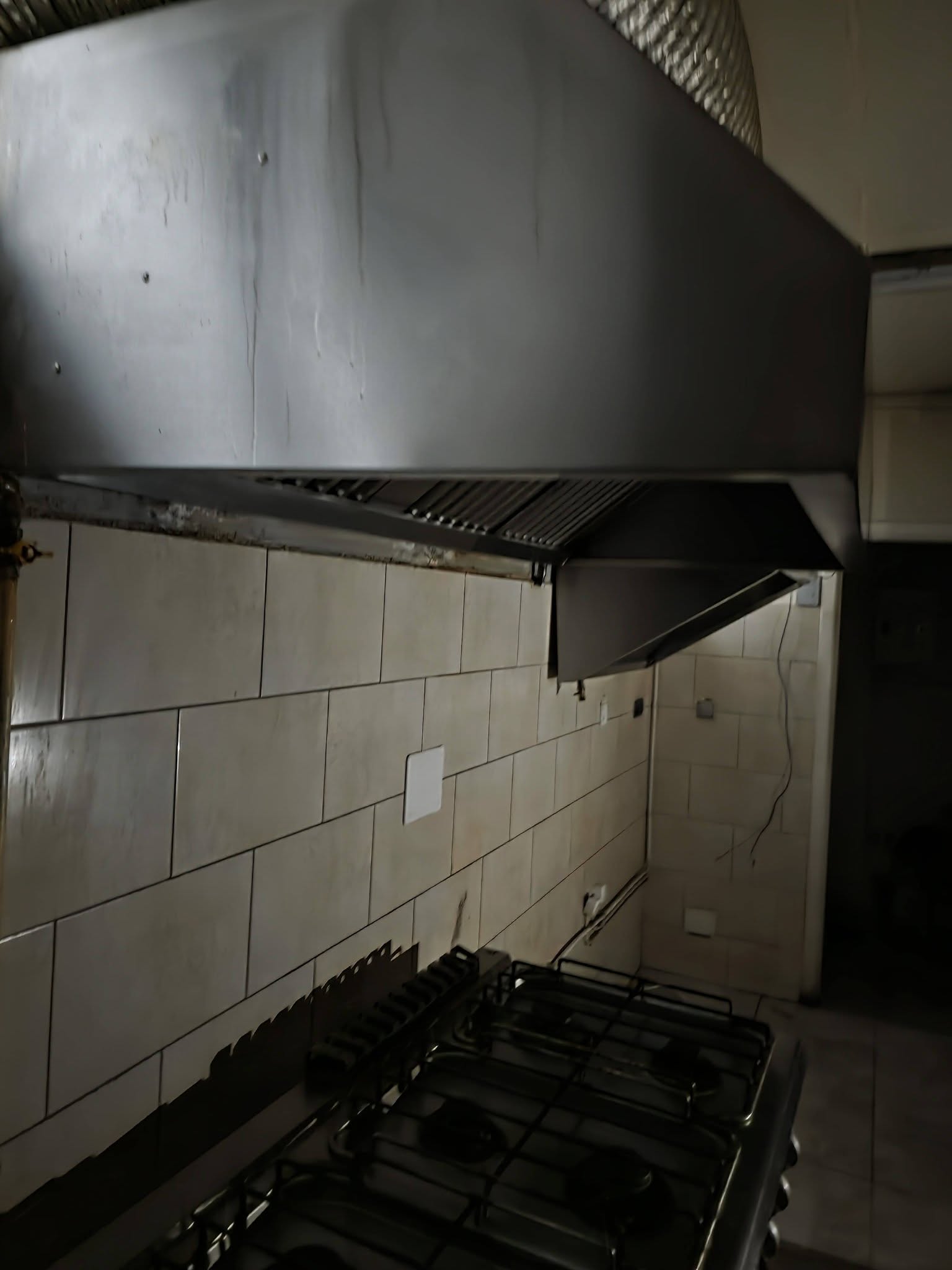 Hota profesionala inox de perete cu filtre 2000x1000x450 mm – HoReCa - Imagine 2
