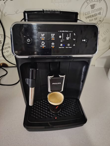 Espressor automat Philips cu rasnita ceramica – cafea boabe si macinata, revizuit