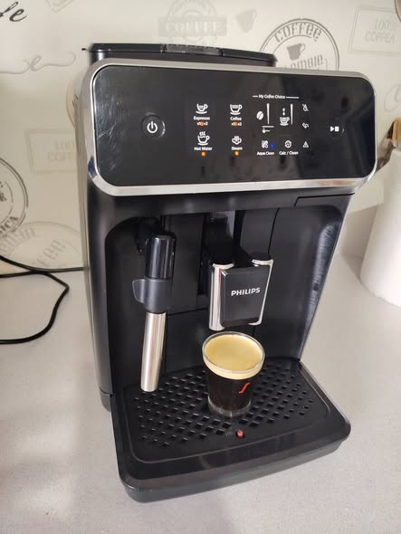 Espressor automat Philips cu rasnita ceramica – cafea boabe si macinata, revizuit - Imagine 2