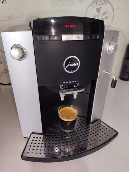 Espressor automat Jura Impressa F50 – cafea boabe si macinata, Espresso, Cappuccino - Imagine 3