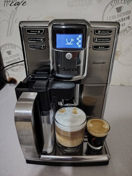 Espressor automat Saeco Philips Incanto cu rasnita ceramica – Espresso, Cappuccino, Macchiato