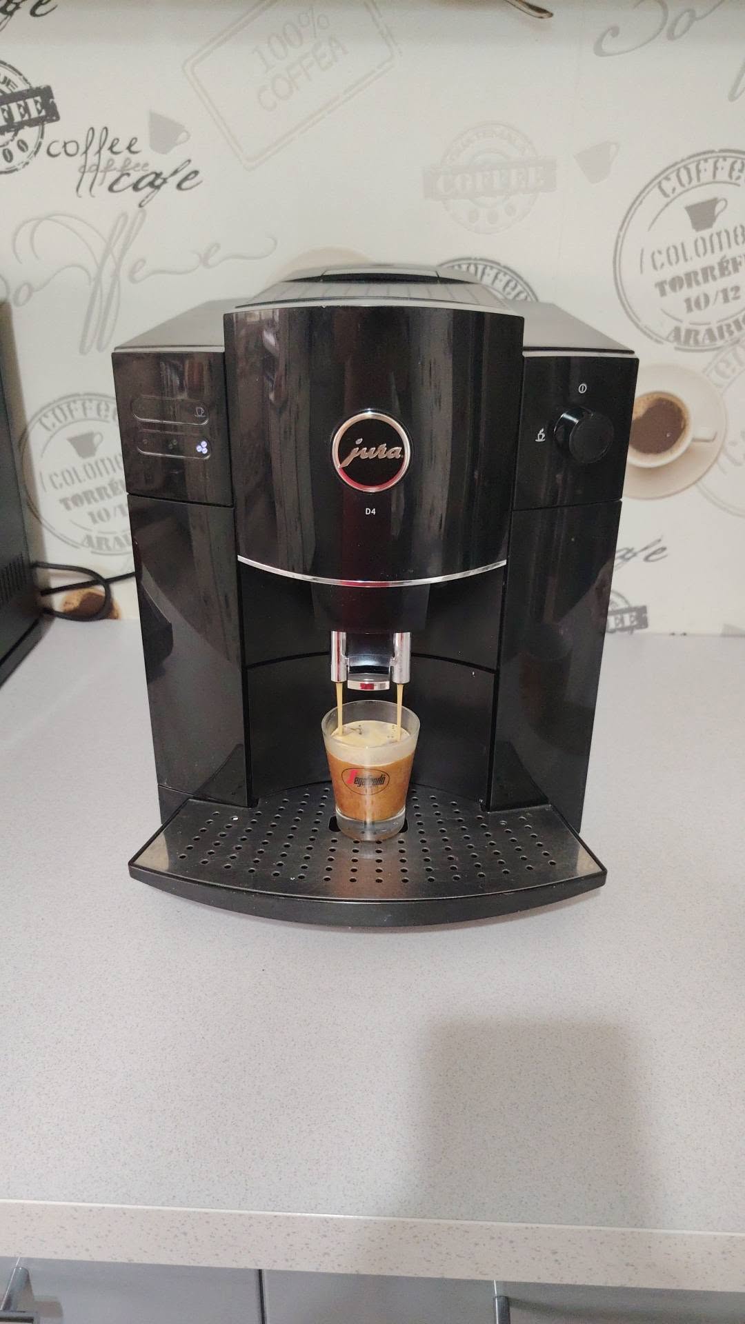Espressor automat JURA D4 – cafea boabe si macinata, revizuit, garnituri schimbate - Imagine 3