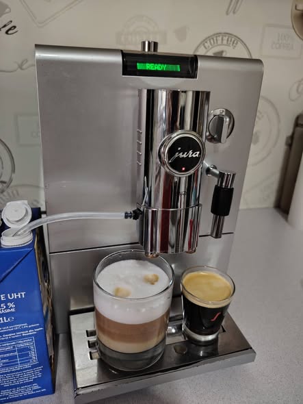 Espressor automat Jura ENA 9 – cafea boabe si macinata, Cappuccino, Latte Macchiato - Imagine 4