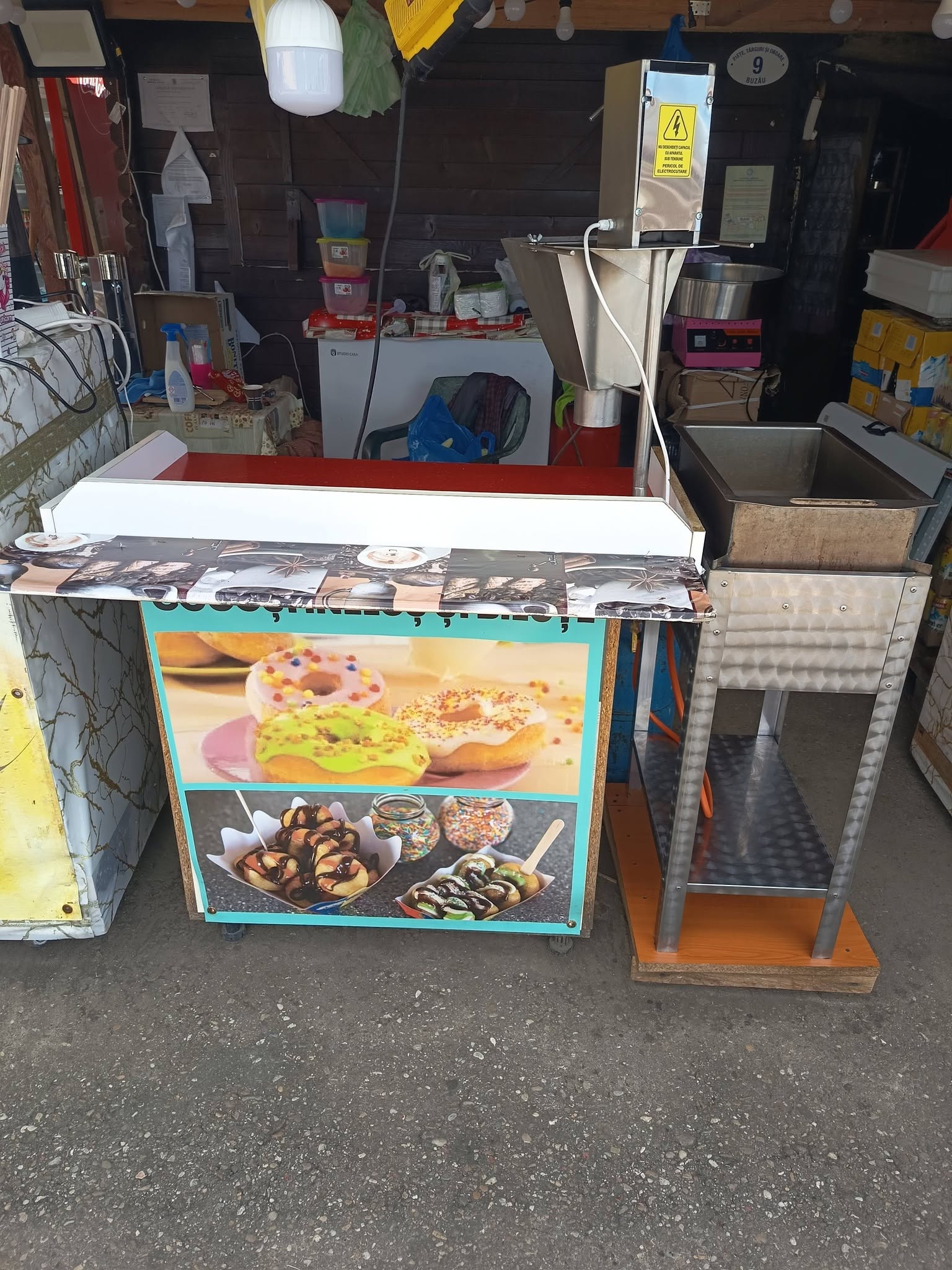 Aparat profesional gogosi bilute cu stand, friteuza pe gaz si butelie - pachet complet