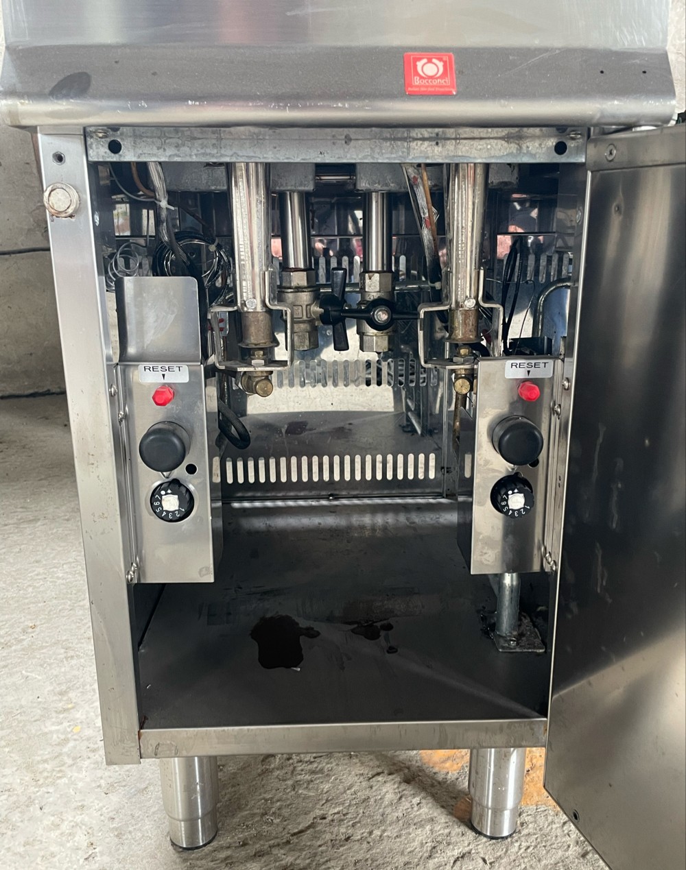Friteuza profesionala pe gaz BERTOS 7+7 L, 2 cuve, 9.2 kW – Italia, Second Hand - Imagine 3