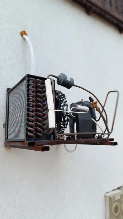 Camera frigorifica profesionala 1,5 x 2 x 2 m, 2 ventilatoare, montata si neutilizata - Imagine 3