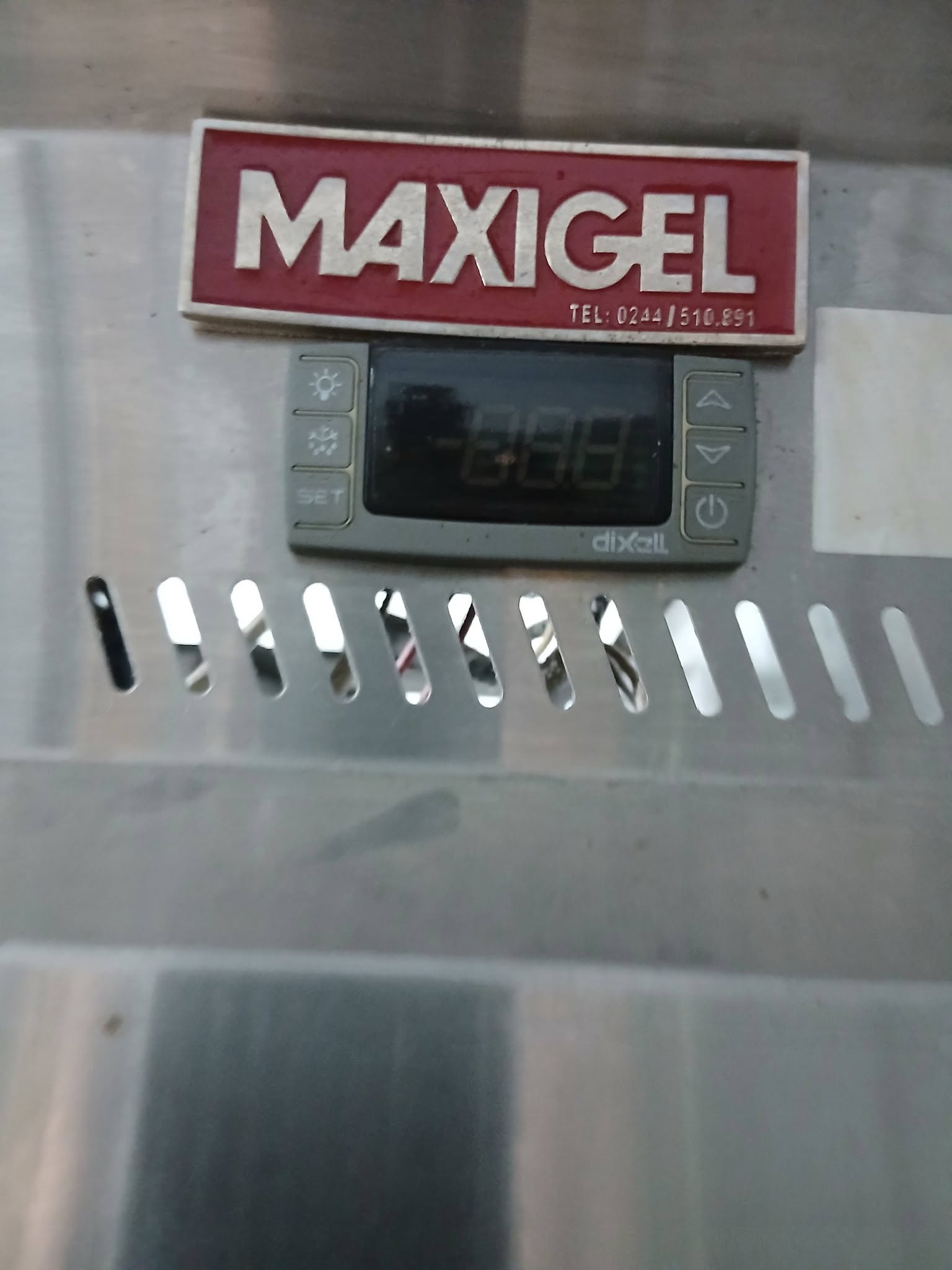 Vitrina frigorifica verticala profesionala 2 usi – lactate, mezeluri, patiserie, HoReCa - Imagine 3