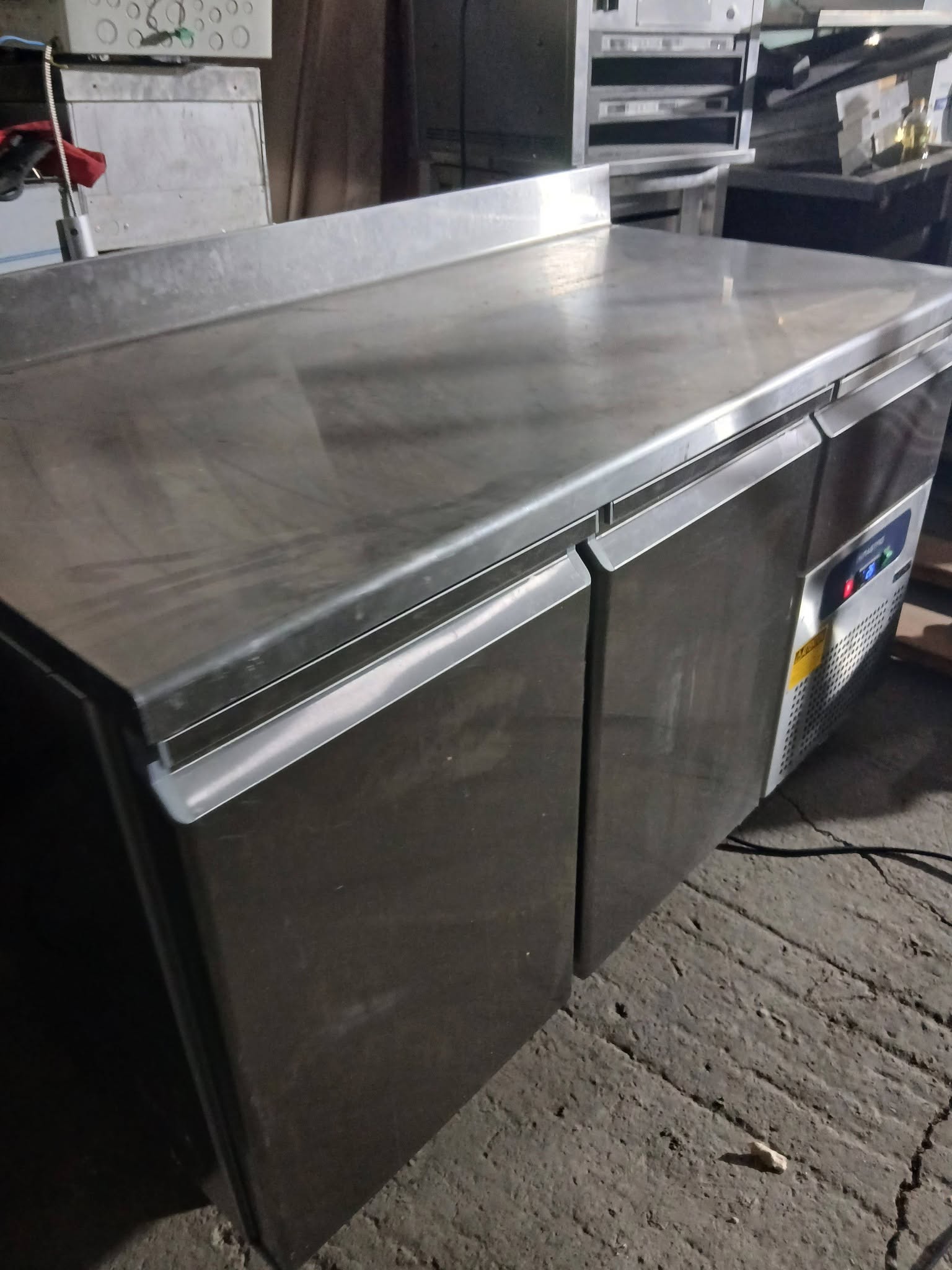 Masa rece frigorifica profesionala inox 140 cm – 2 usi + sertar frigorific HoReCa - Imagine 2