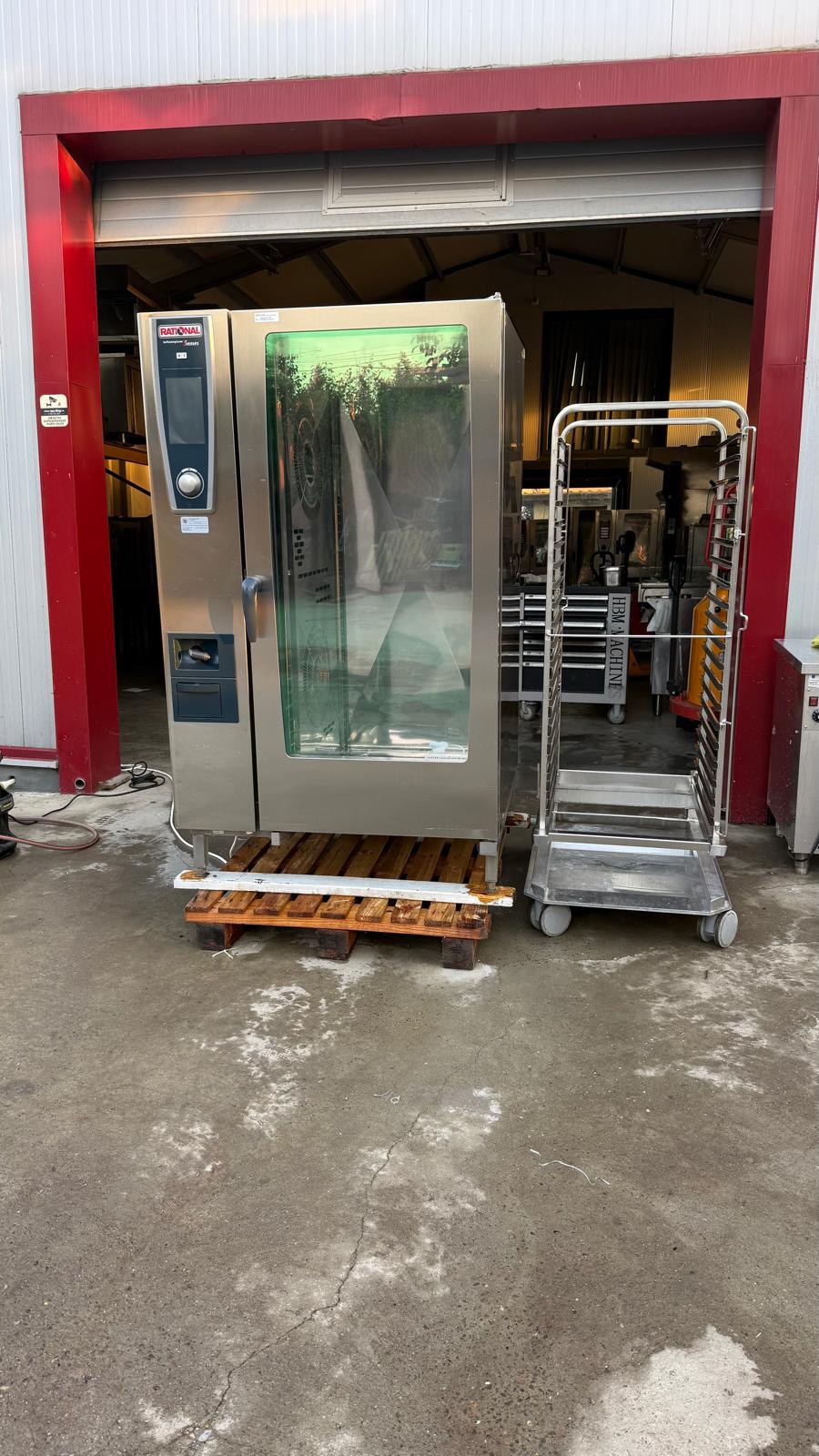 Cuptor gastronomic Rational White Efficiency SCC WE 202G GAZ , 40 tavi GN1/1 ca nou !!