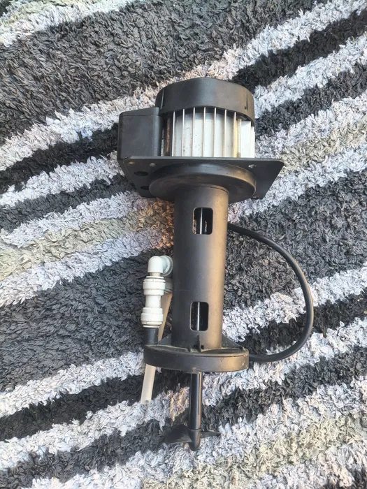 Agitator dozator bere cu recirculare apa – pompa recirculare dozator bere SH