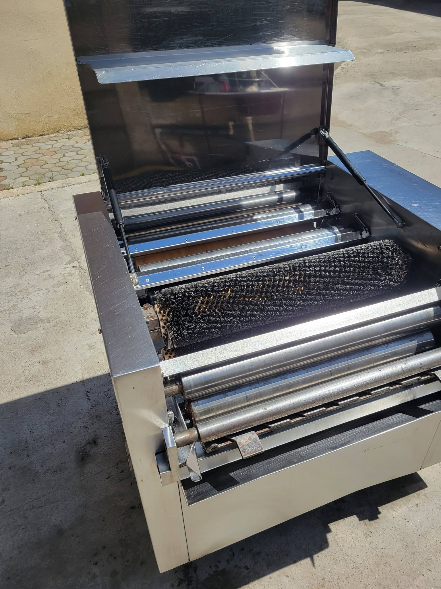 Utilaj profesional KD-Putz curatare tavi 60x80 - masina automata brutarie SH - Imagine 3