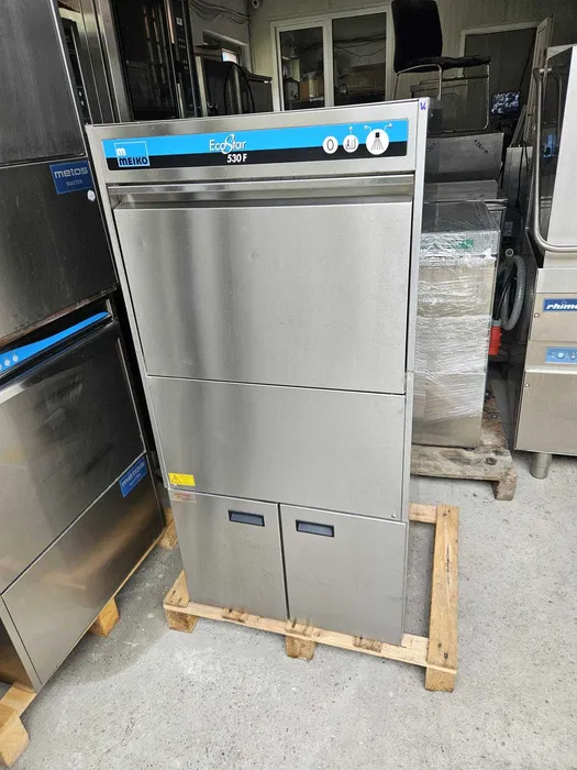 Masina spalat vase profesionala cu capota Meiko EcoStar 530 F SH