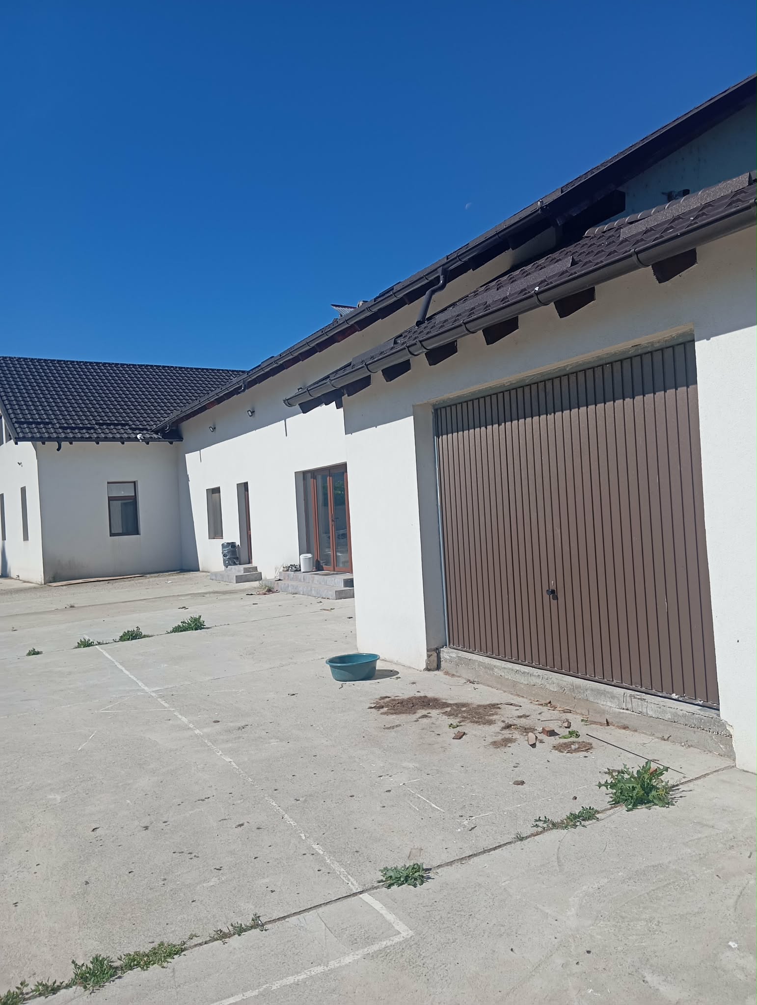 Restaurant cu Proprietate și Teren 2.500 mp de Vânzare în Comana, Giurgiu
