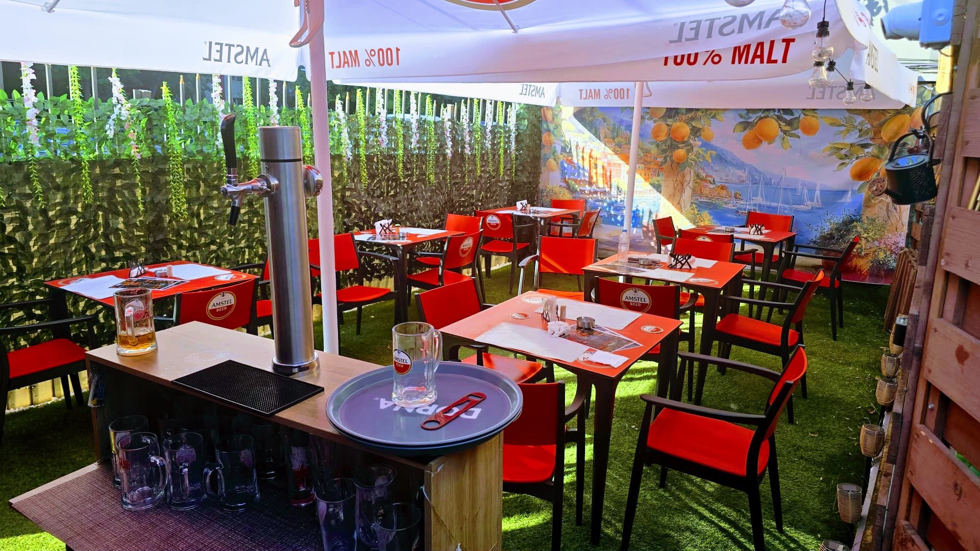 Afacere HoReCa la cheie de vânzare în București Sector 4 – restaurant complet echipat - Imagine 2