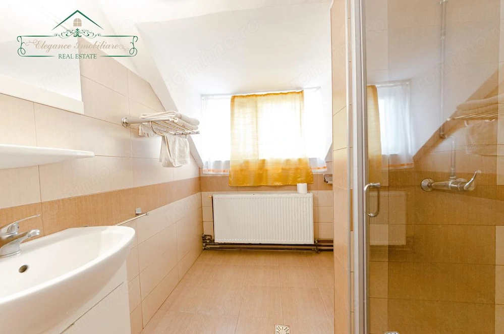 Pensiune si Restaurant de Vanzare Lipova Arad – Spatiu HoReCa 865 mp