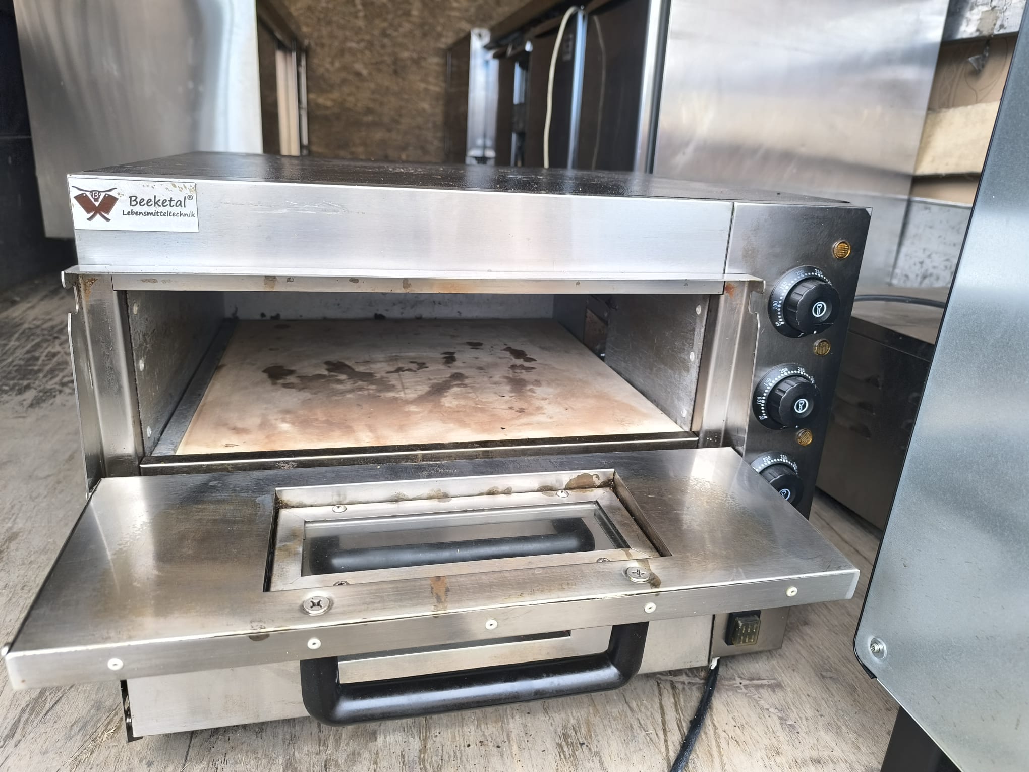 2 x Cuptoare profesional Beeketal – inox – HORECA – 3150W/buc. - Imagine 3