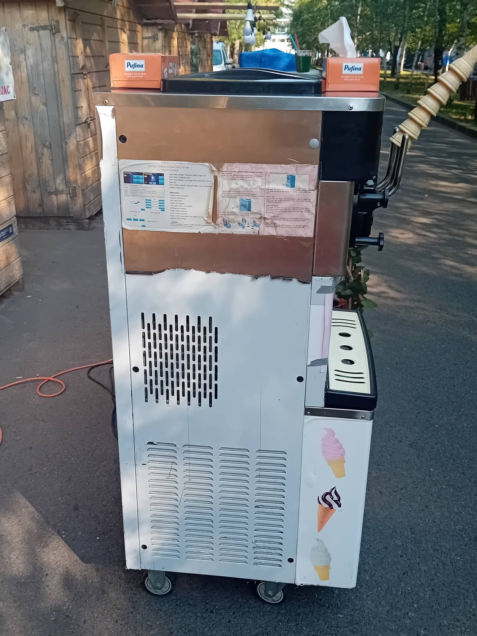 Masina de inghetata profesionala VEVOR 3 arome - utilaj inghetata soft second hand, stare foarte buna - Imagine 2
